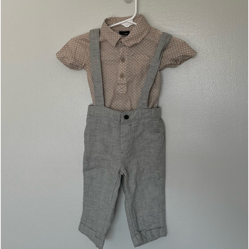 Boys babyGap 2 piece set with suspenders
